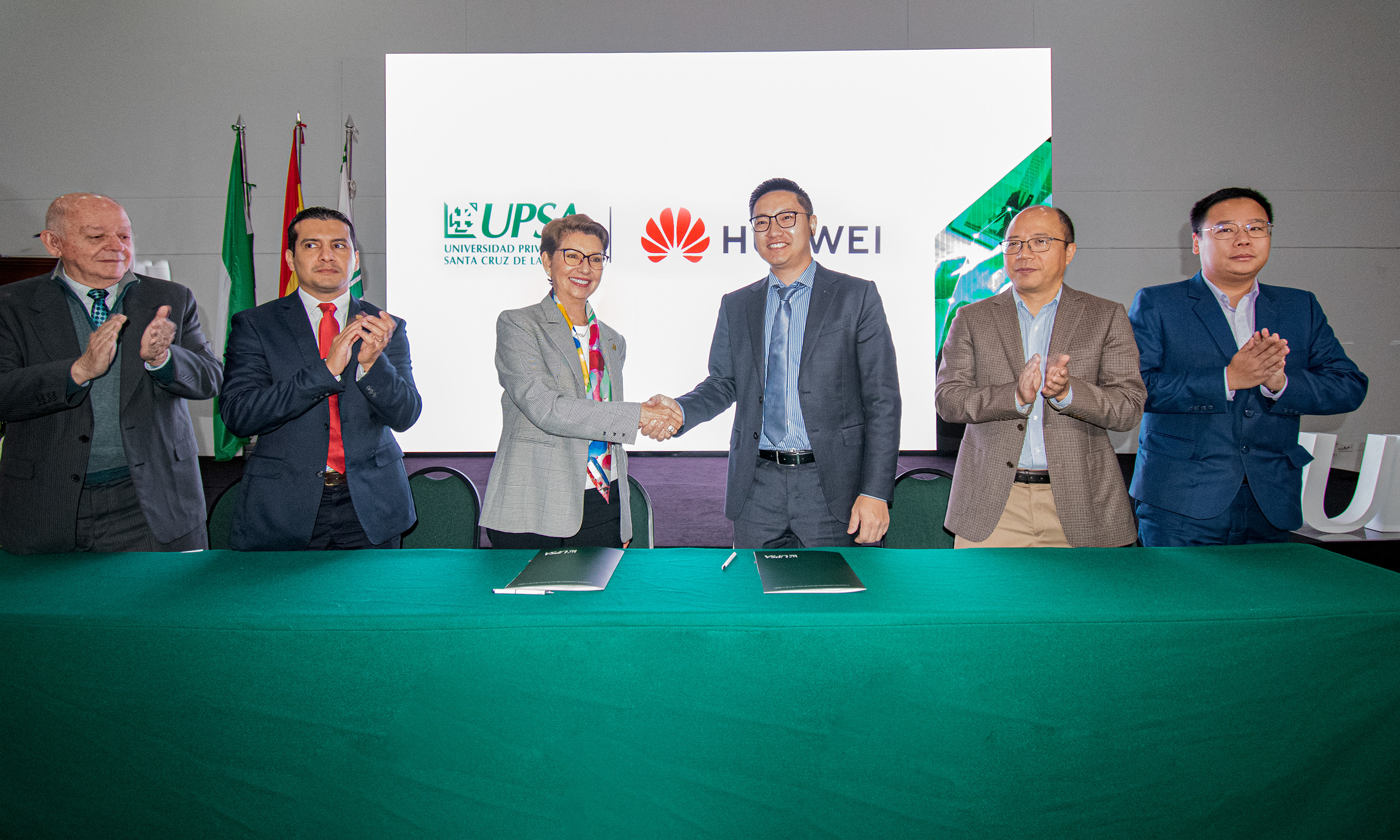 Convenio con Huawei para formación en tecnología