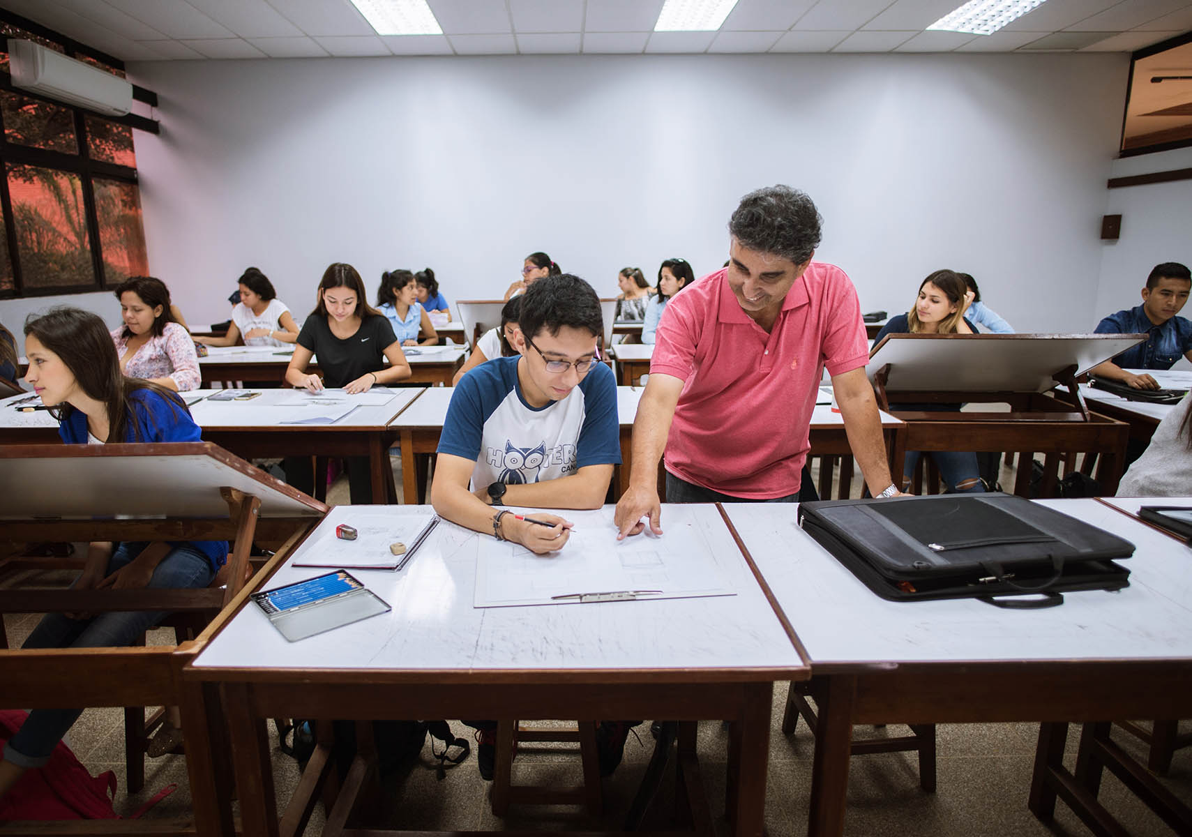 Evaluadores de Mercosur en carrera de Arquitectura