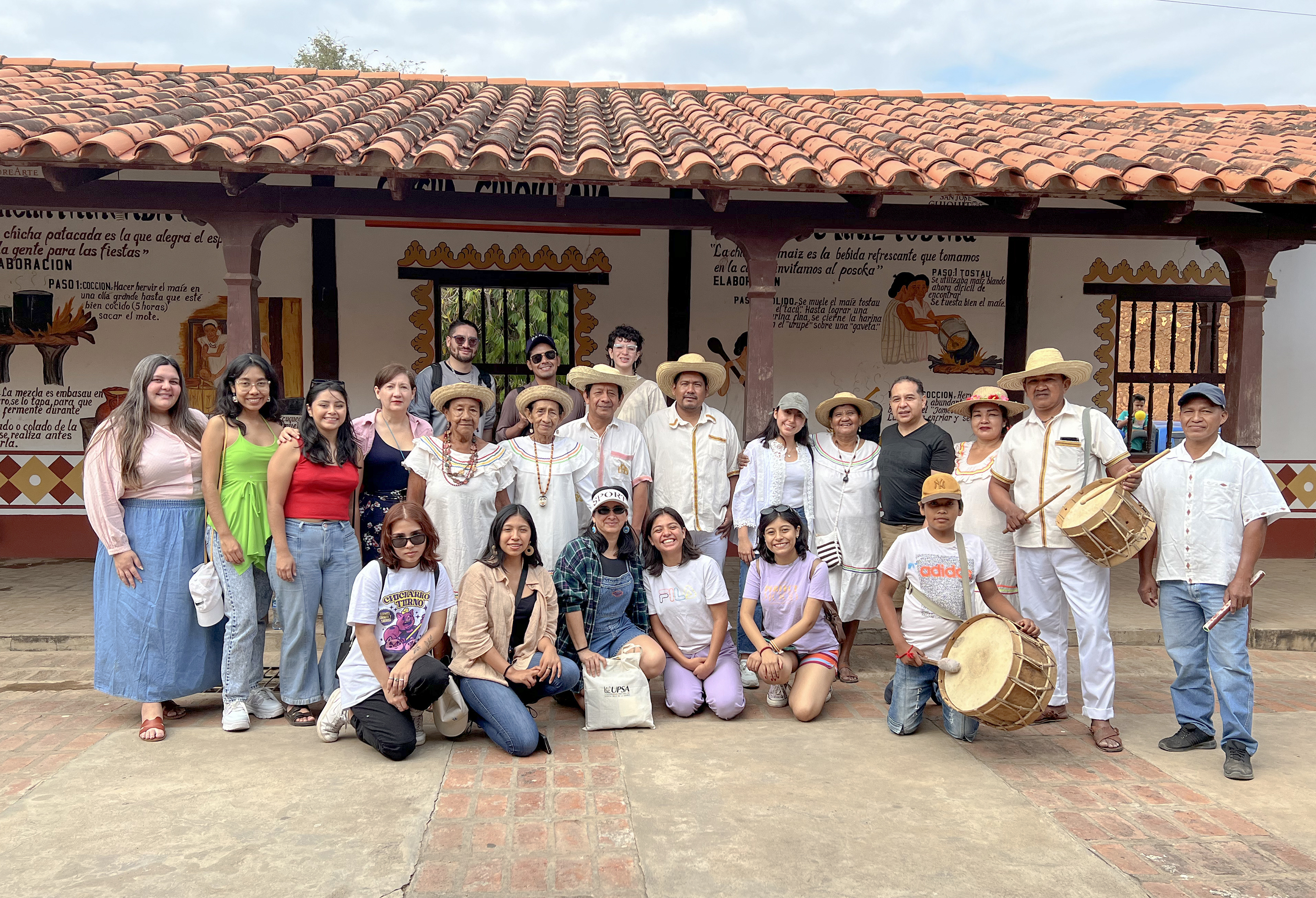 Encuentro de estudiantes con la cultura chiquitana