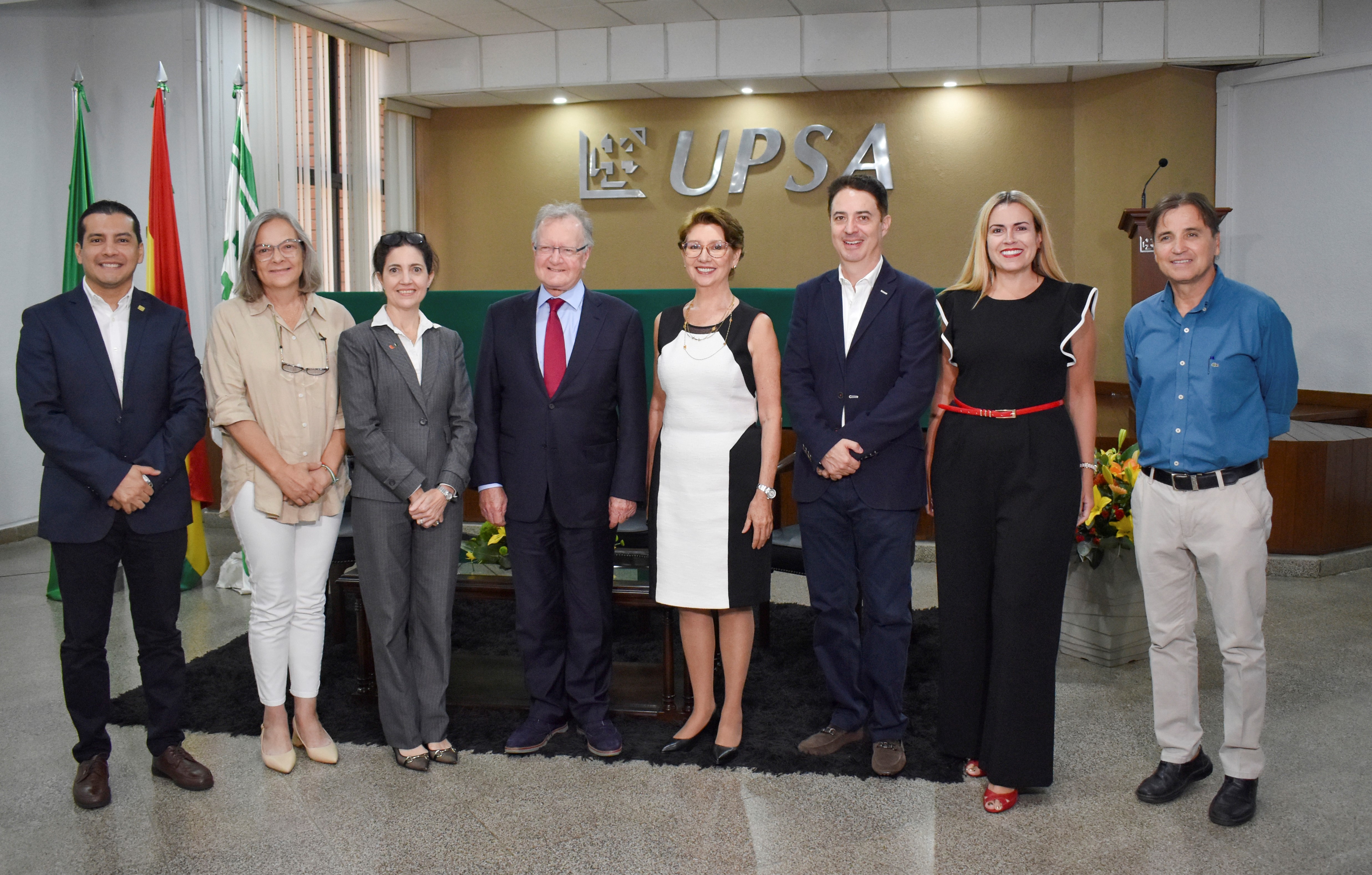 Decano de la Escuela de Negocios de la UM de Miami disertó en la UPSA